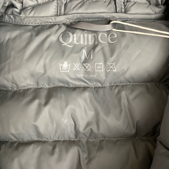 NWT Quince Silver/Gray Hooded Lightweight Down Puffer Jacket Coat - M - Picture 3 of 11